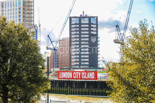  Image of 3 bedroom Flat for sale in Orchard Place London E14 at Orchard Building  Canning Town, E14 0JU